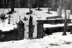 Historische foto van het tuinhekje in de sneeuw.
<br/>
Beeldbank - Noord-Hollands Archief, zonder jaartal